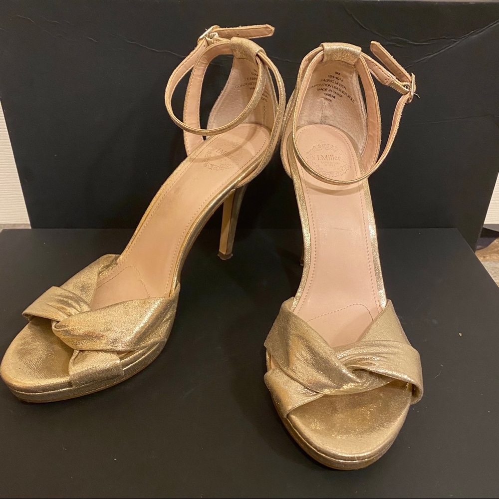 Golden shimmery heels with ankle strap